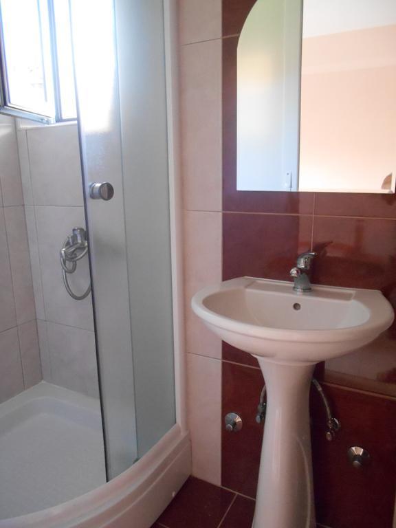 Adzija House Apartment Ohrid Bilik gambar